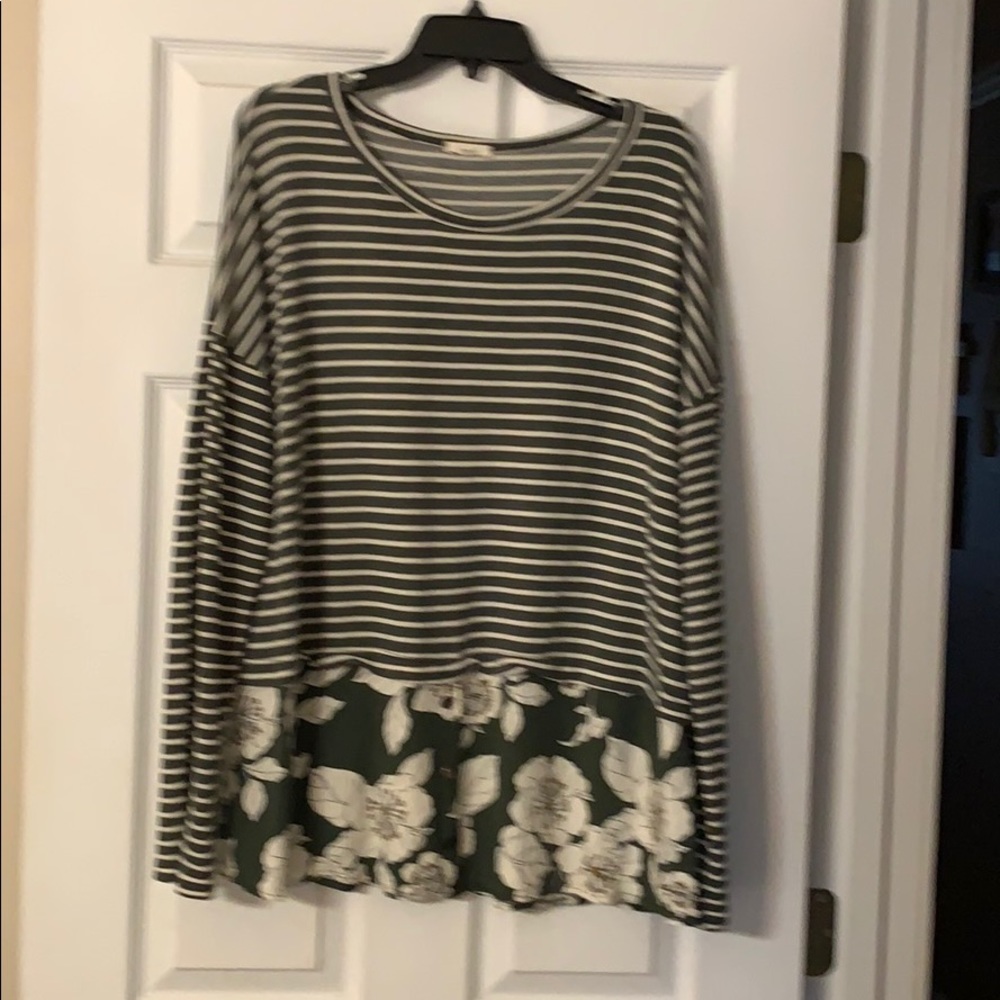 Boutique top size 3X